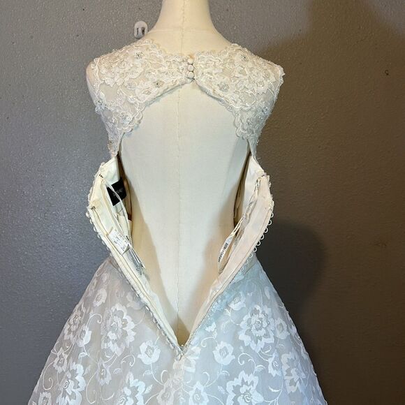 Justin Alexander 8555 tea length embroidered wedding dress size 4 in ivory/nat - Picture 9 of 16